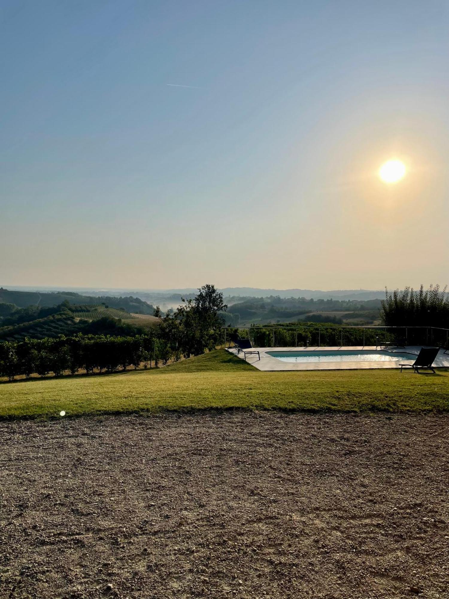 Ca' Colomba Villa San Damiano d'Asti Luaran gambar